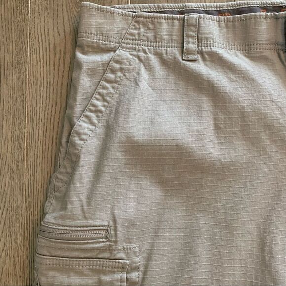 WEAR FIRST SHORTS MENS SIZE 42 KHAKI TAN RIPSTOP CARGO COTTON SPANDEX. - Picture 3 of 12
